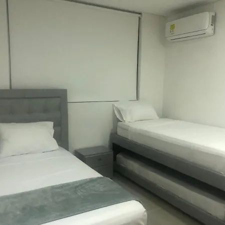 Sunset Oceanview Balcony Walk To Oldtown Pool Ac * Cartagena